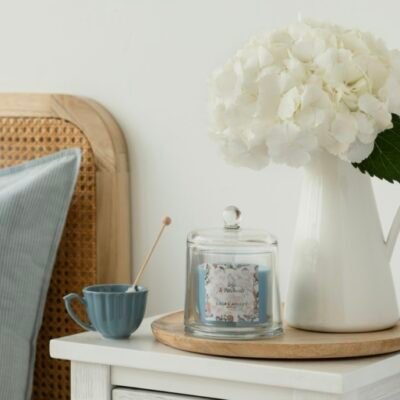 La Candles Κερί Bell Candle 210 gr. Iris & Patsouli